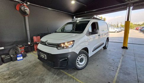 Citroen Berlingo 1.5 BLUEHDI 130 EAT8 MULTISPACE XL Minivan 2023