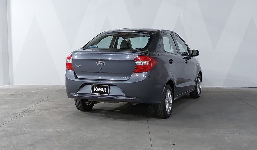 Ford Figo 1.5 FIGO TITANIUM AT Sedan 2017