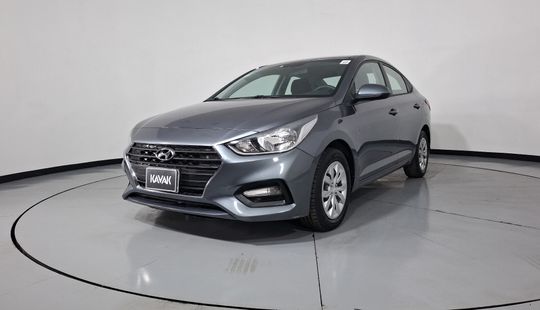 Hyundai • Accent