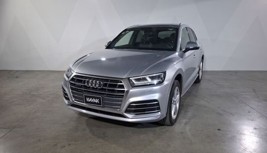 Audi • Q5