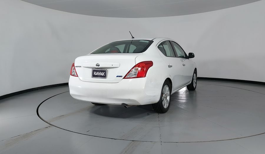 Nissan Versa 1.6 EXCLUSIVE TA AC Sedan 2014