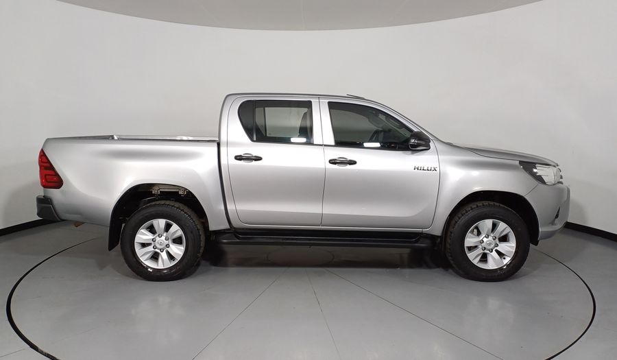 Toyota Hilux 2.7 DOBLE CABINA SR (D-CAB MID) Pickup 2019