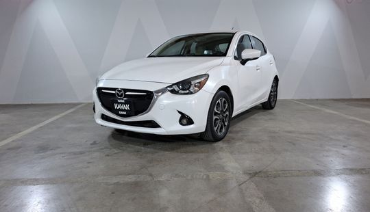 Mazda • Mazda 2