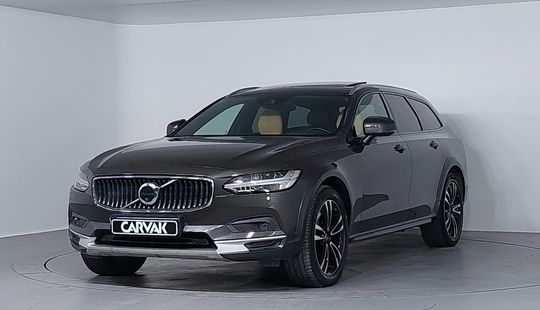 Volvo • V90