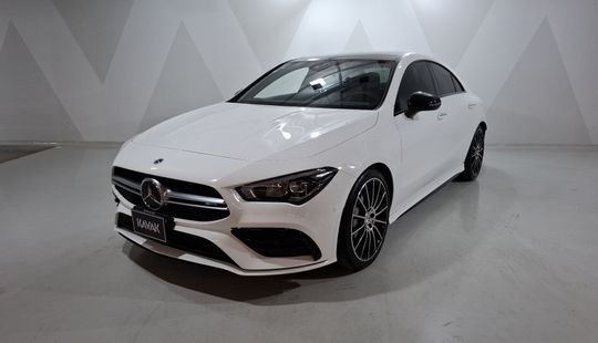 Mercedes Benz • Clase CLA