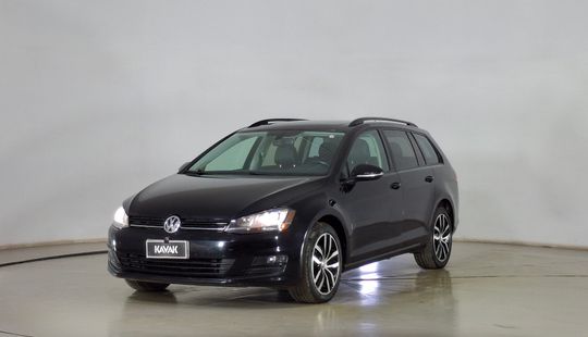 Volkswagen • Golf