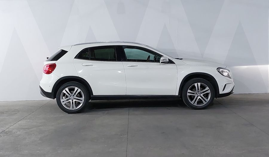 Mercedes Benz Clase Gla 1.6 GLA 200 CGI SPORT Suv 2017