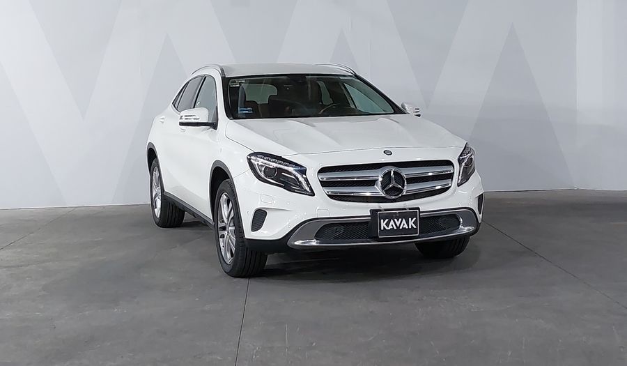 Mercedes Benz Clase Gla 1.6 GLA 200 CGI SPORT Suv 2017