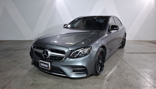 Mercedes Benz • Clase E