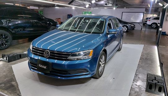 Volkswagen • Jetta