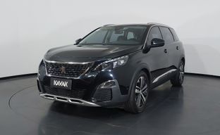 Peugeot • 5008