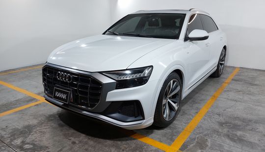 Audi • Q8