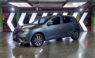 Renault • Sandero