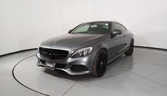 Mercedes Benz • Clase C