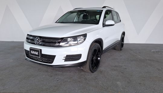 Volkswagen • Tiguan