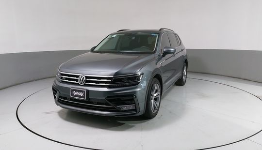 Volkswagen • Tiguan