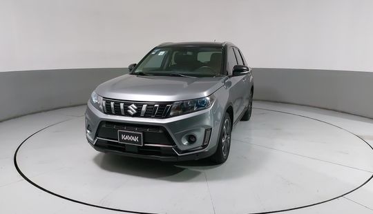 Suzuki • Vitara