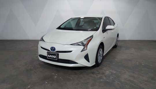 Toyota • Prius