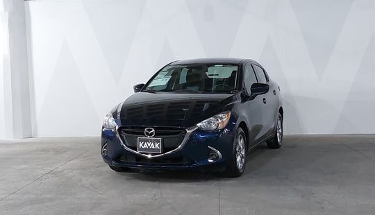 Mazda • Mazda 2