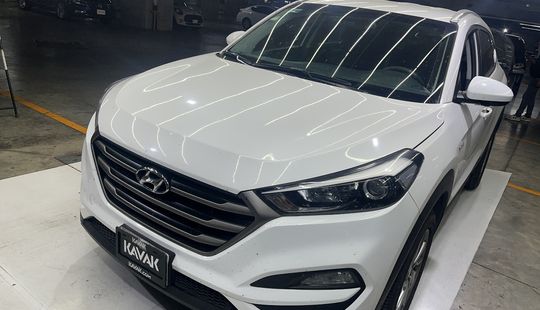 Hyundai • Tucson