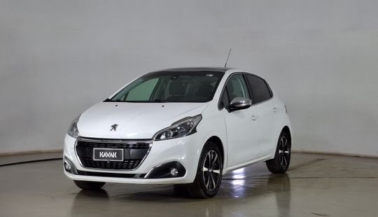 Peugeot • 208