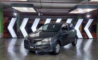 Toyota • Etios