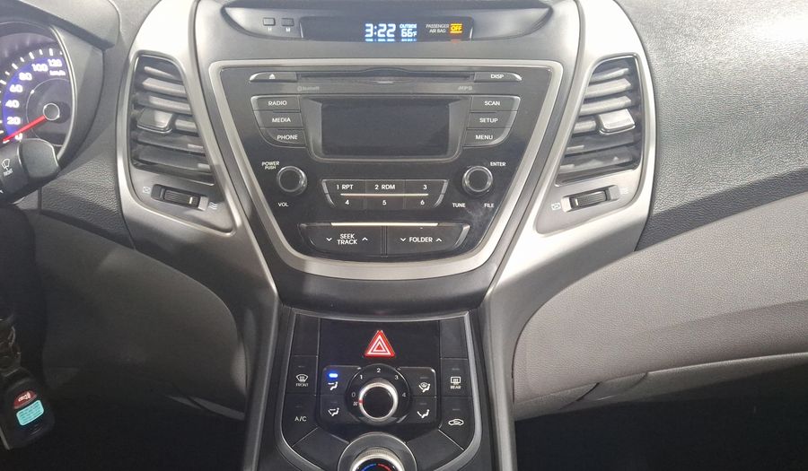 Hyundai Elantra 1.8 GLS PREMIUM AT Sedan 2015