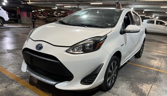 Toyota • Prius C