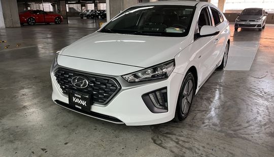 Hyundai • Ioniq