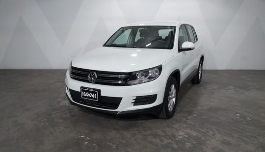 Volkswagen • Tiguan