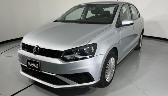 Volkswagen • Vento