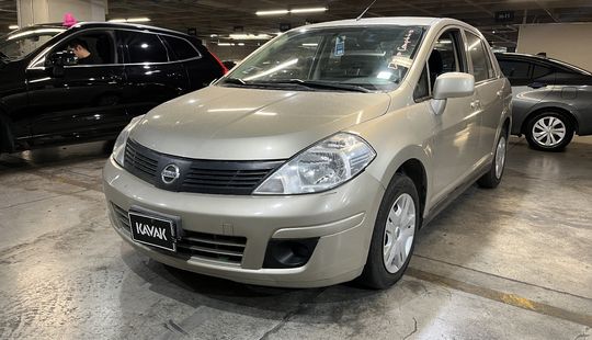 Nissan • Tiida