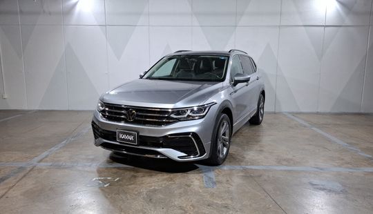 Volkswagen • Tiguan