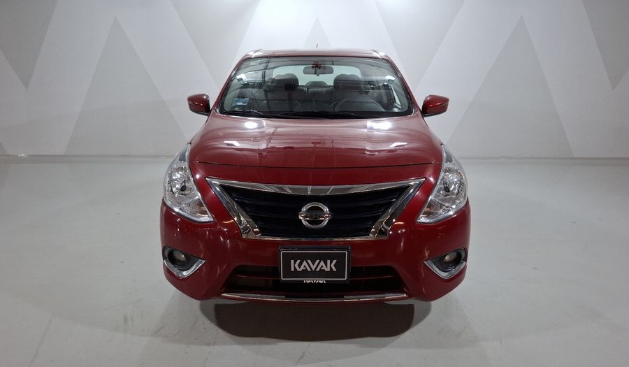 Nissan Versa 1.6 EXCLUSIVE TA AC Sedan 2015