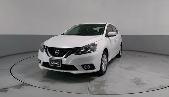 Nissan • Sentra