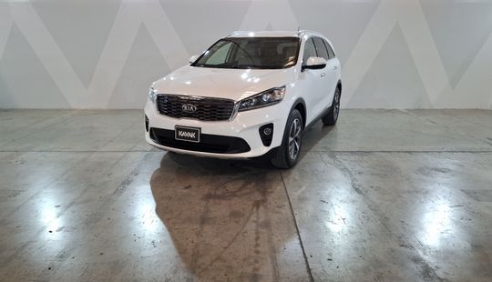 Kia • Sorento