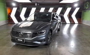 Volkswagen • Vento