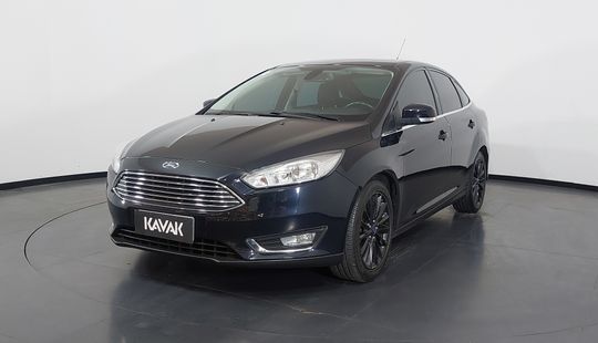 Ford Focus TITANIUM FASTBACK-2017