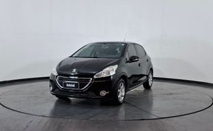 Peugeot • 208