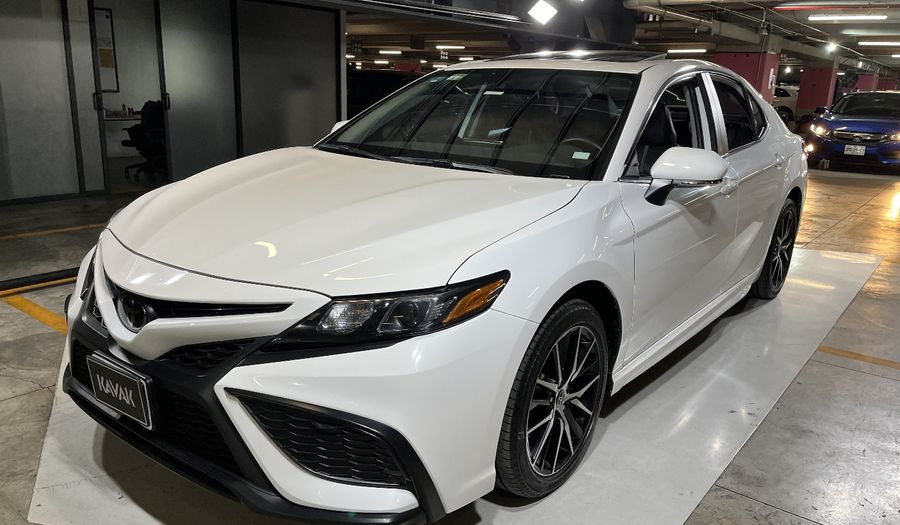 Toyota Camry 2.5 SE AUTO Sedan 2022