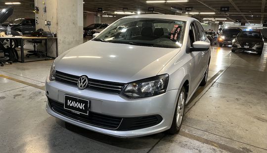 Volkswagen • Vento