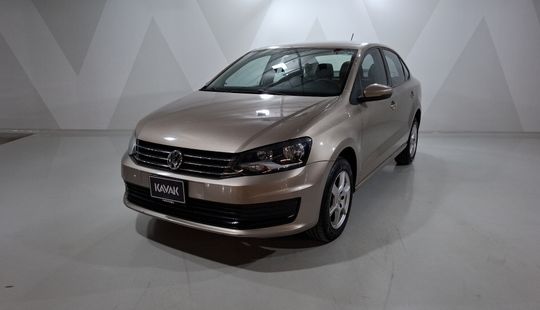 Volkswagen • Vento