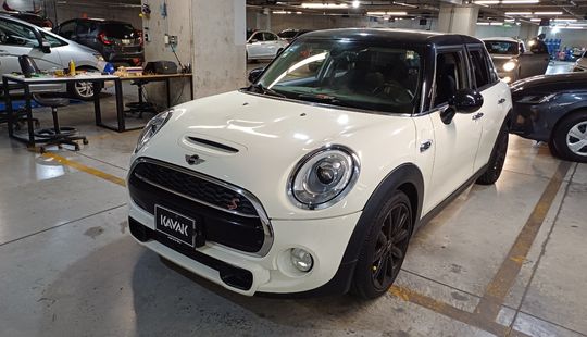 Mini • Cooper S