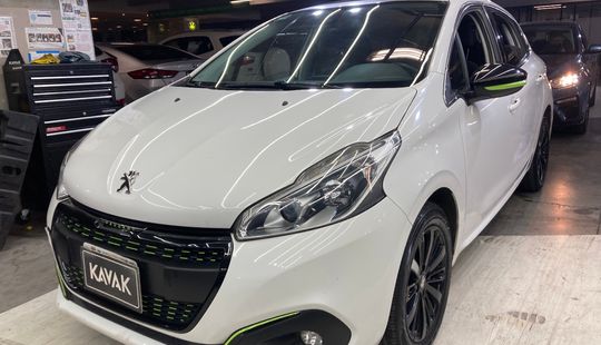 Peugeot • 208