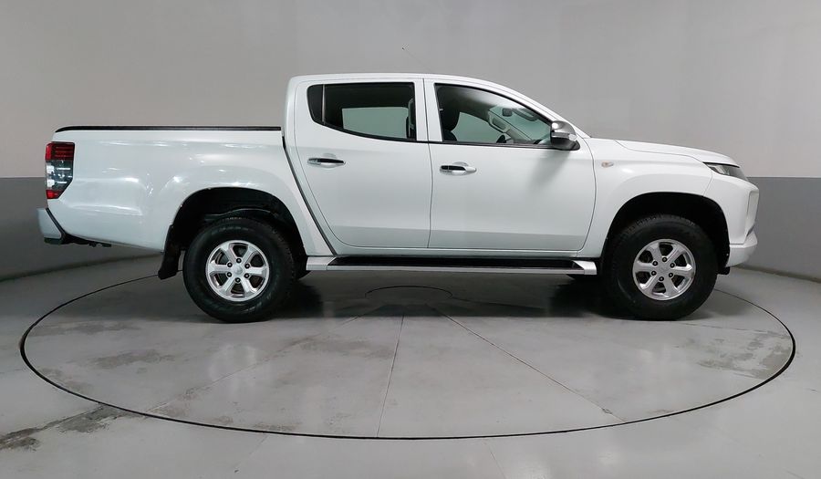 Mitsubishi L200 2.4 GLX GASOLINA Pickup 2021