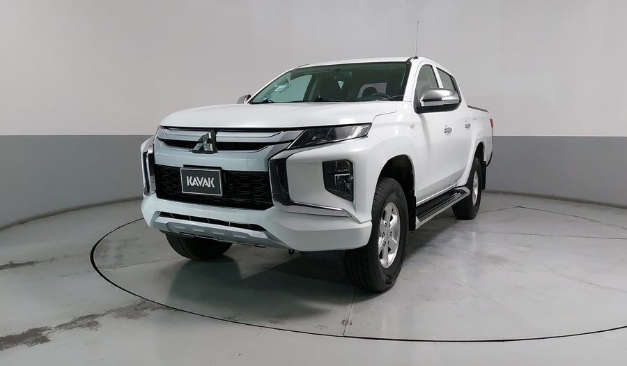 Mitsubishi L200 2.4 GLX GASOLINA Pickup 2021