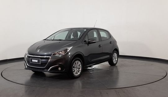 Peugeot • 208