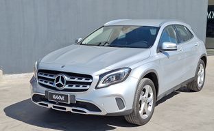 Mercedes Benz • Clase GLA