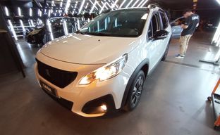 Peugeot • 2008