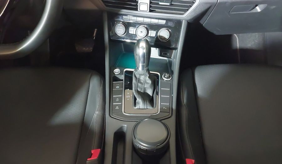 Volkswagen Jetta 250 TSI TOTAL COMFORTLINE Sedan 2019